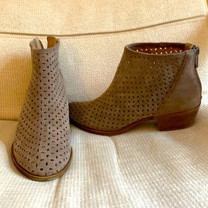 Lucky Brand suede ankle boots